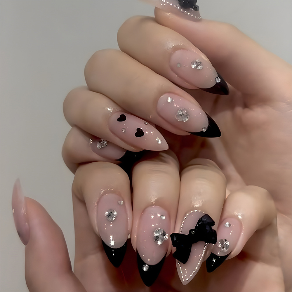 24 pièces portable presse sur  - Nail Art Love avis et prix
